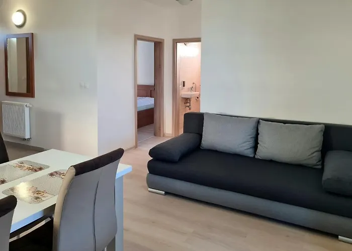 Rekreacny Dom Flora Ll